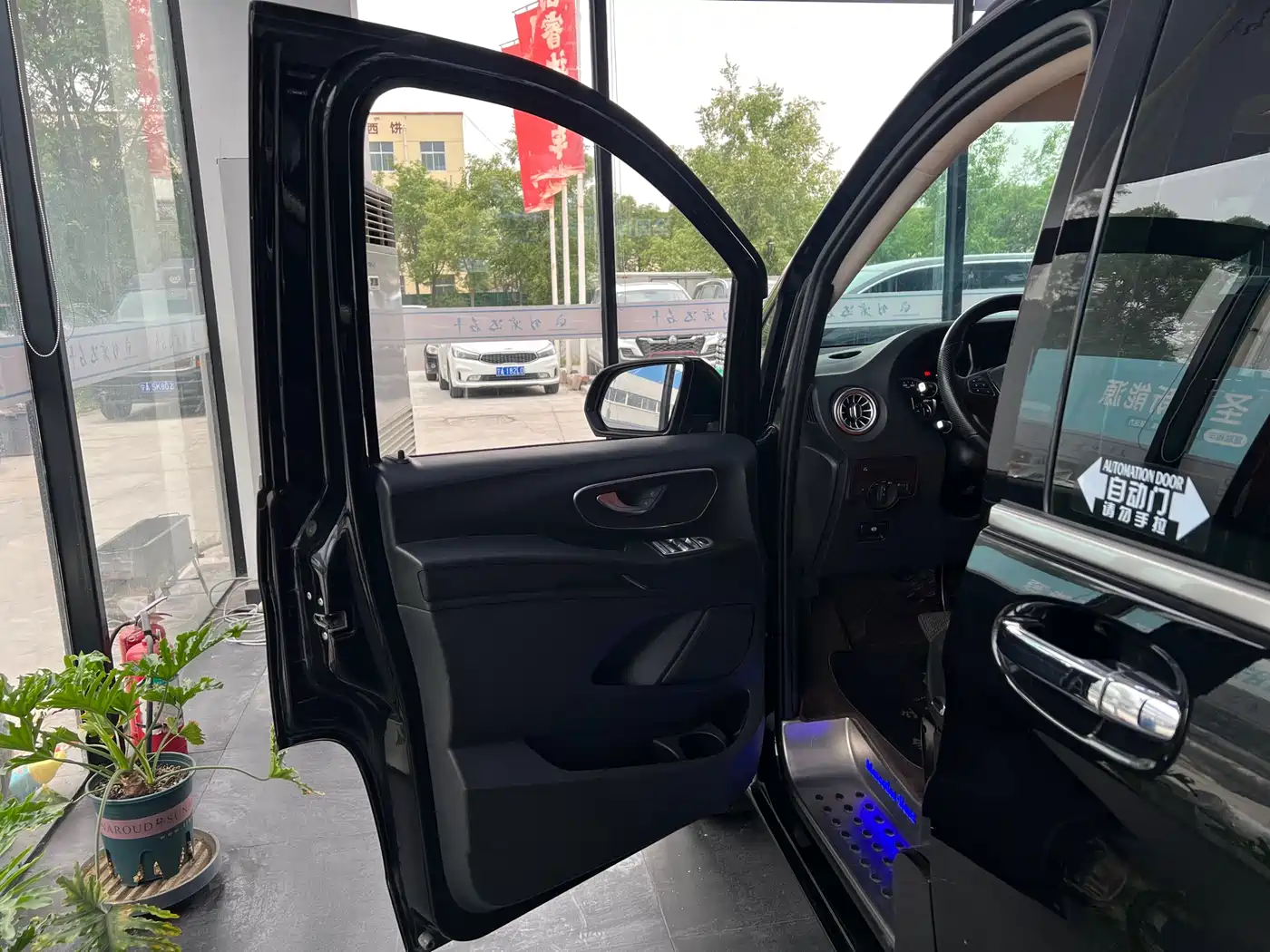 Mercedes-Benz Vito 2020 2.0T Business Edition (7-seater) фото 13