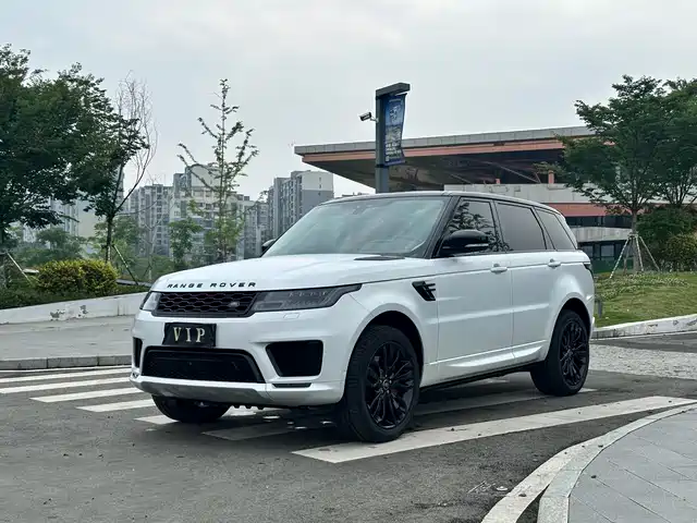 Land Rover Range Rover Sport 2021 3.0 L6 Gloss Black Edition