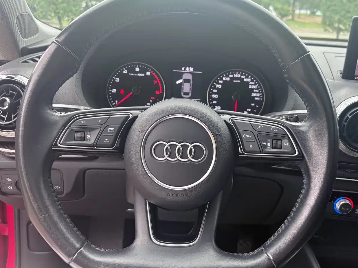 Фото 24 - Audi A3