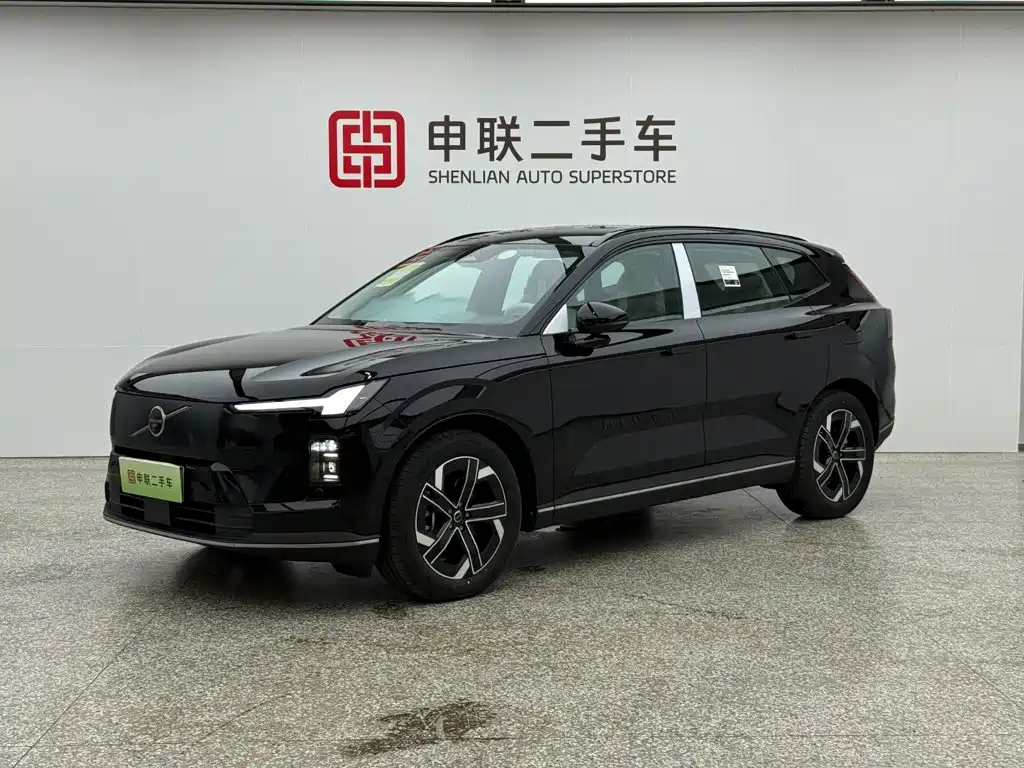 Volvo XC70 Plug-in Hybrid 2026 2026 AWD Extended Range Core