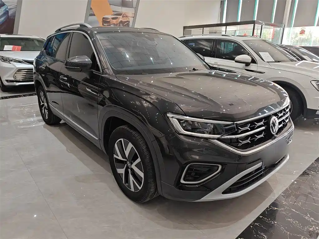 Volkswagen Tayron 2024 300TSI 2WD Luxury Plus Advanced фото 4