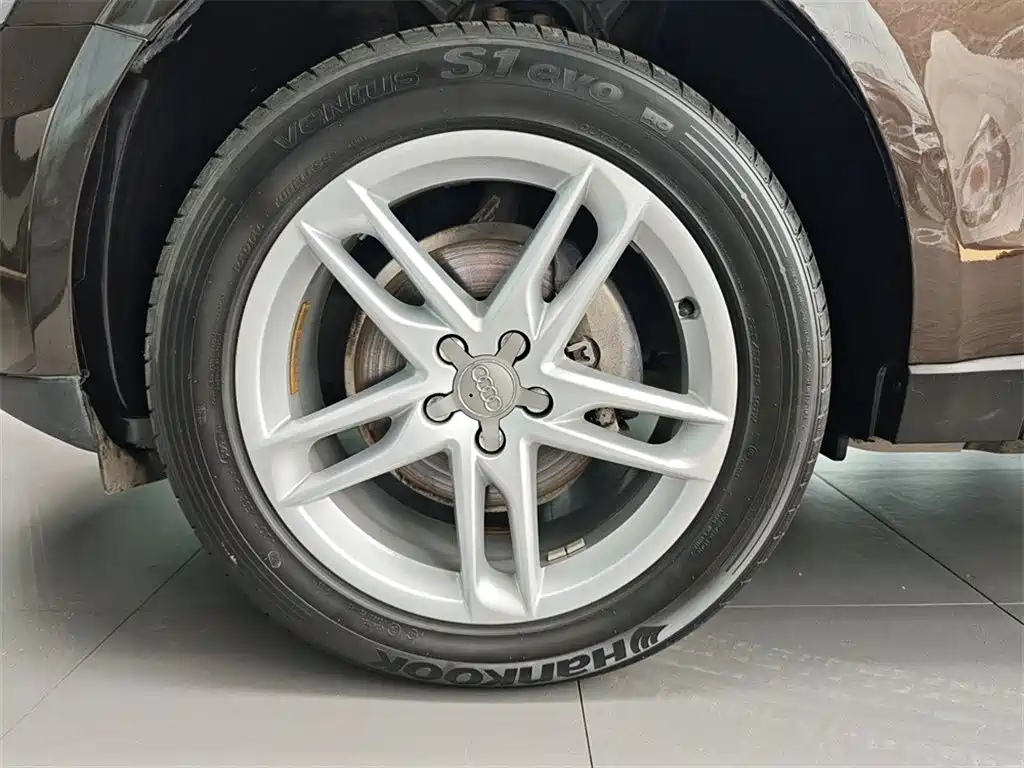 Audi Q5 2017 Plus 40 TFSI Technology фото 16