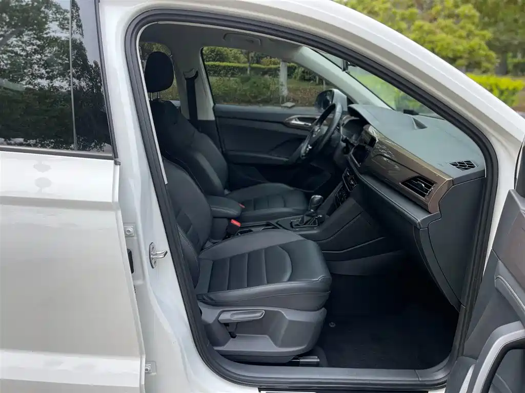 Volkswagen Tharu 2021 Model 280TSI 2WD Comfort Edition фото 18