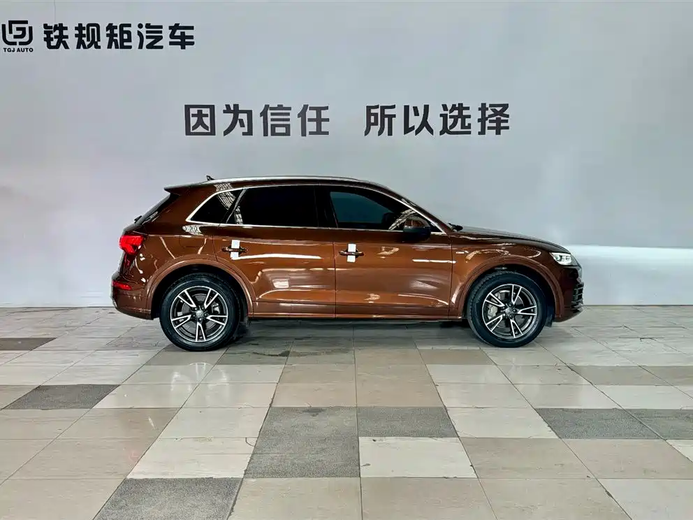 Audi Q5L 2018 Model 45 TFSI Premium Luxury Sport China V фото 6
