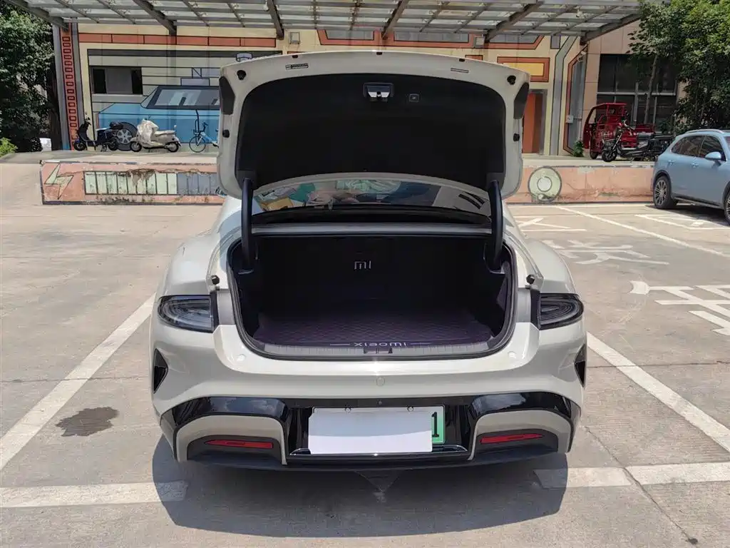 XIAOMI CAR XIAOMI SU7