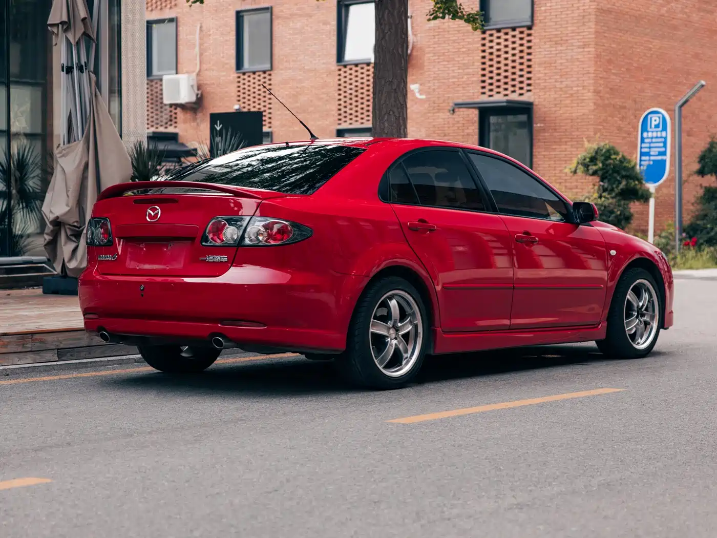Photo 6 - Mazda 6