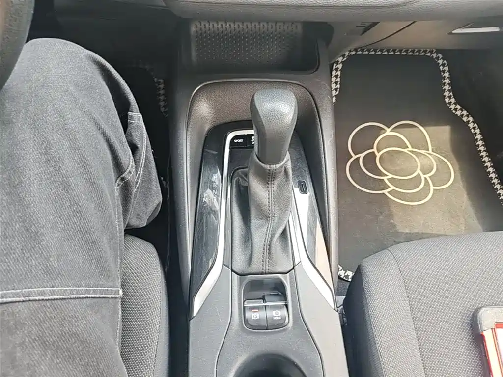 Toyota Corolla 2019 1.2T S-CVT GL-i Elite Edition фото 14