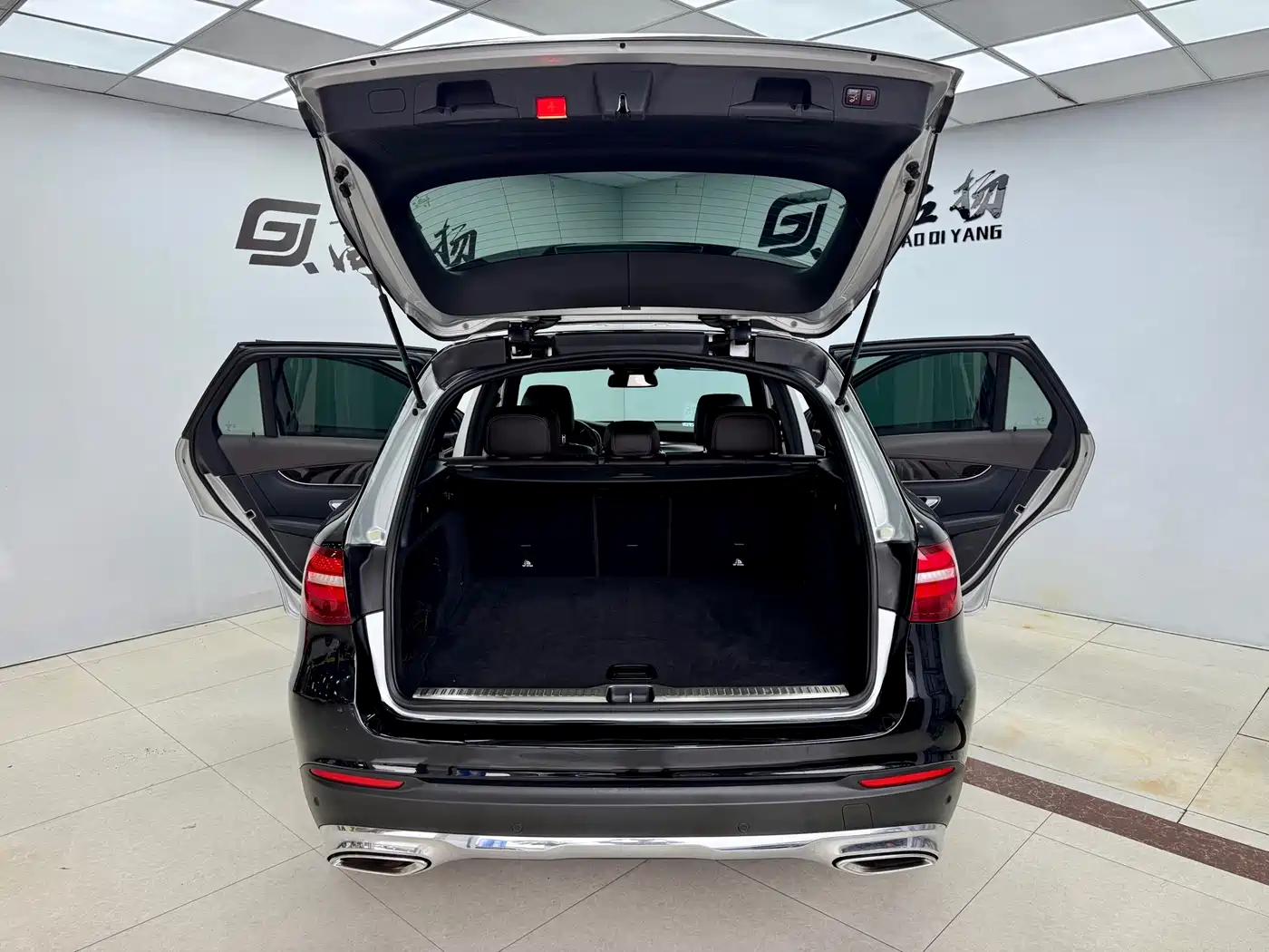 Mercedes-Benz GLC 2016 GLC 260 4MATIC Luxury фото 21
