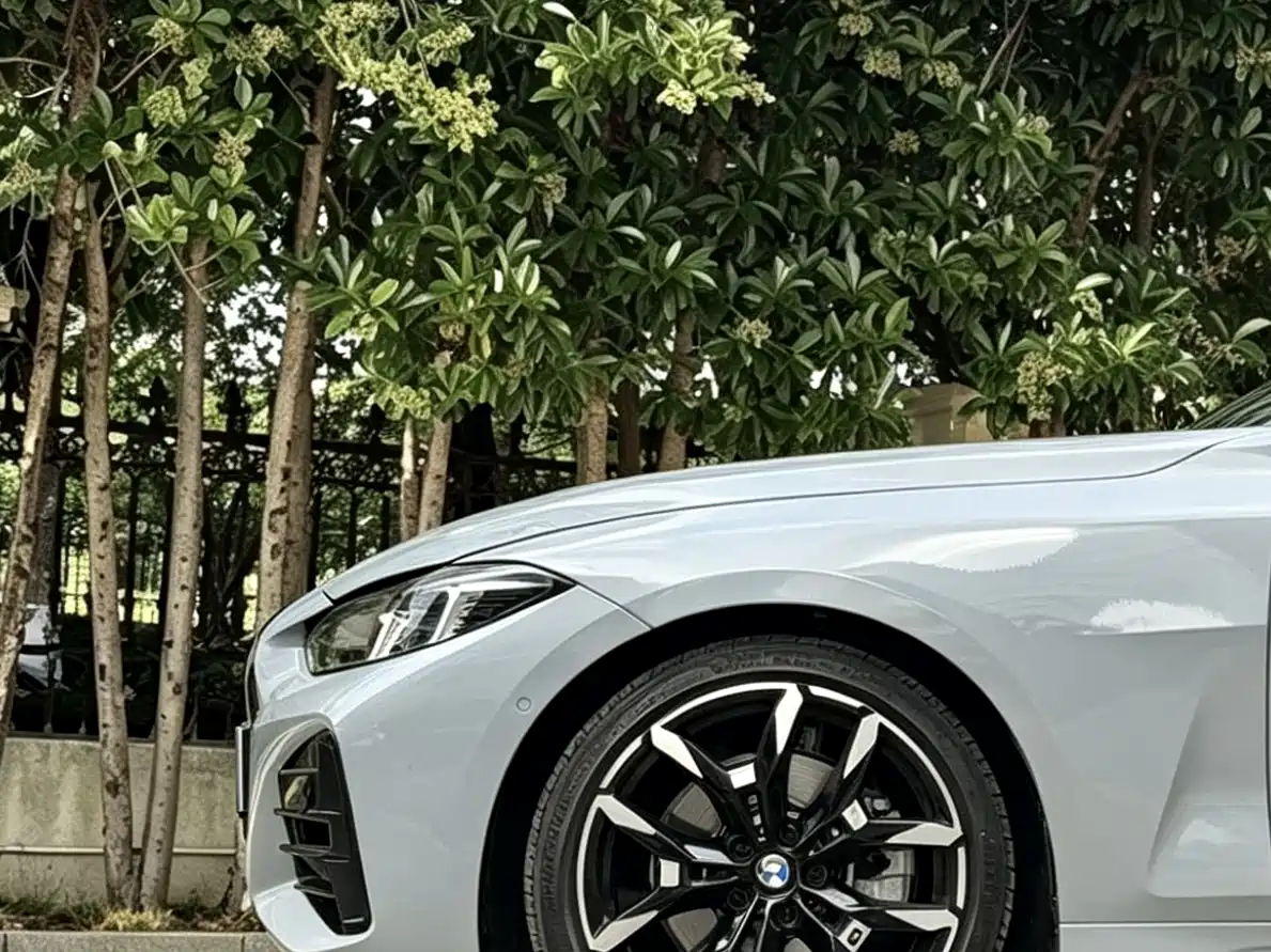 BMW 4 Series 2024 430i M Sport Shadow Edition фото 14