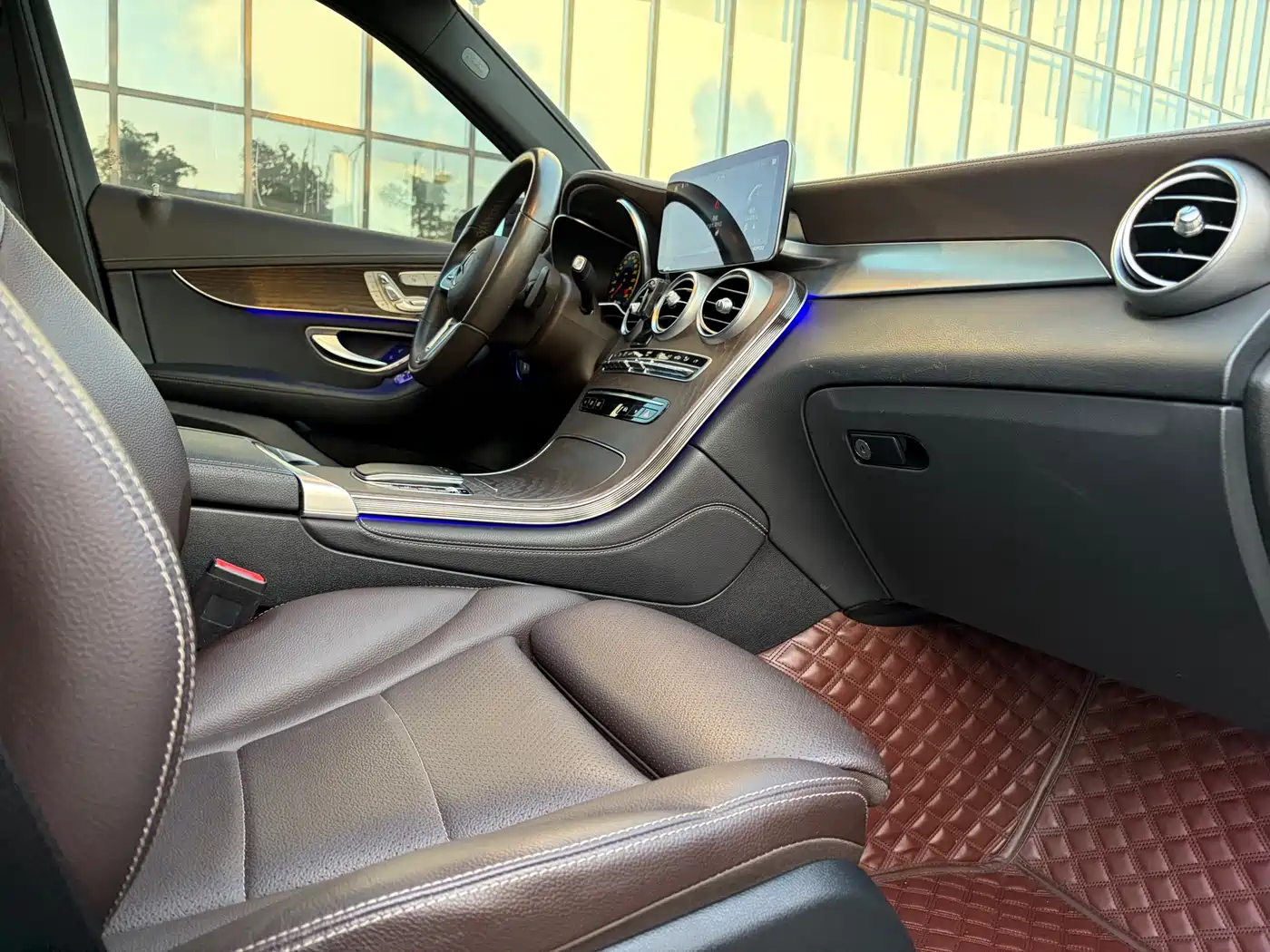 Mercedes-Benz GLC 2022 Model GLC 260 L 4MATIC Luxury Edition фото 13