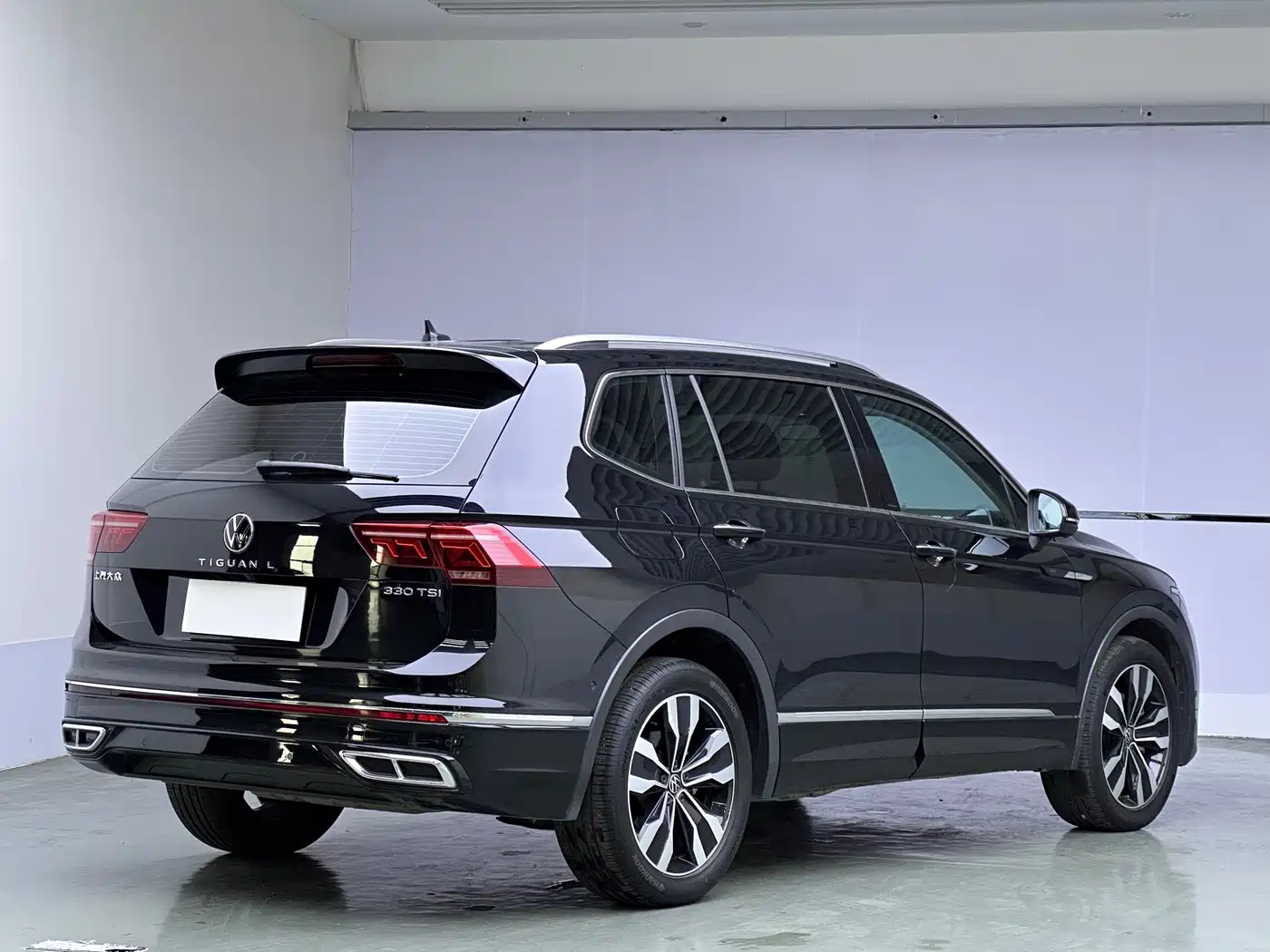 Volkswagen Tiguan L 2024 330TSI Automatic 2WD R-Line Premium Enjoyment Edition фото 6
