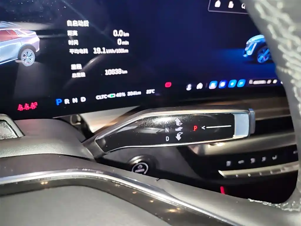Cadillac IQ Rui Ge 2022 Rear-Wheel Drive Long Range Premium Edition фото 14