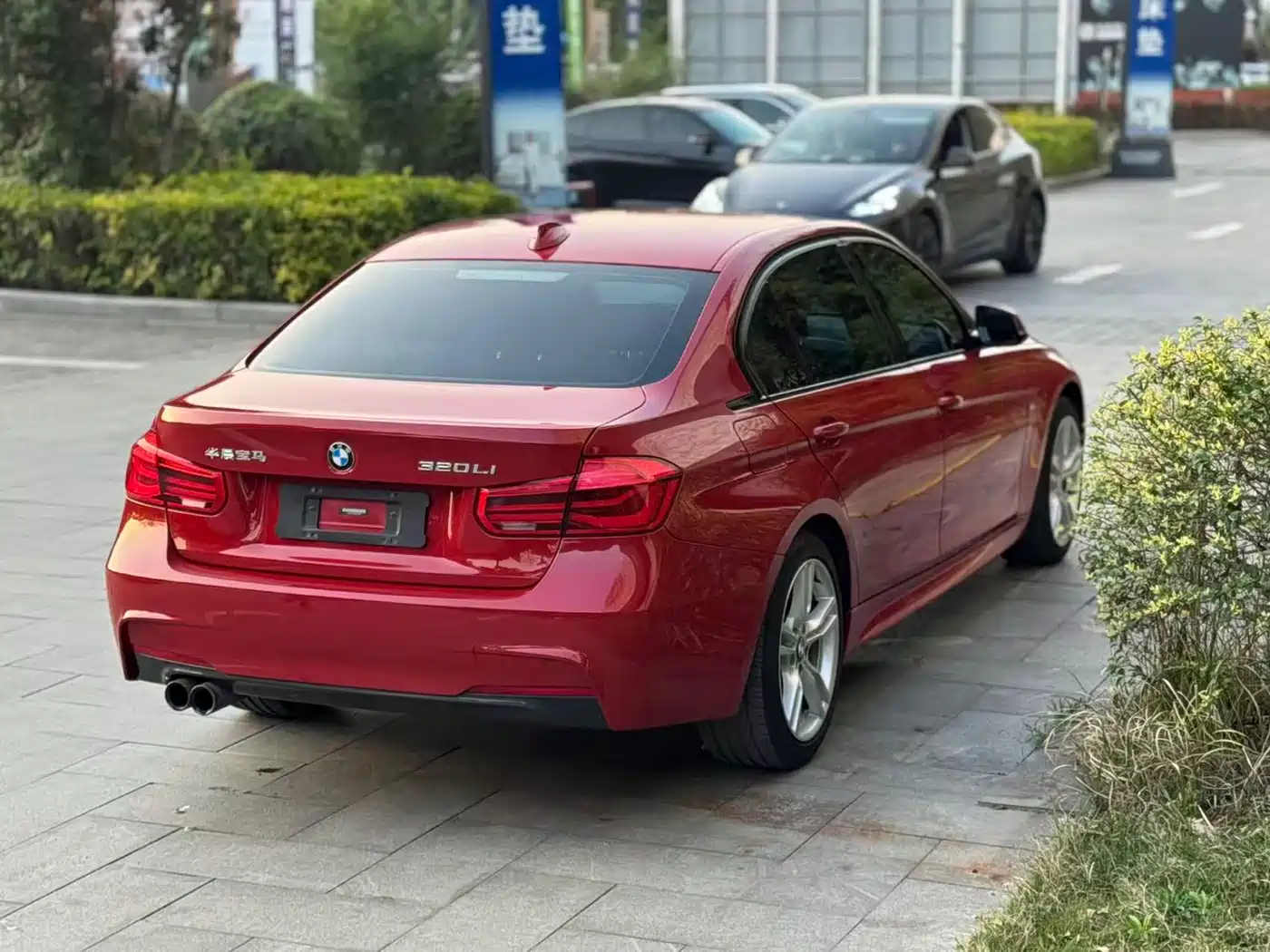 BMW 3 Series 2018 320Li Leading M Sport Package фото 3