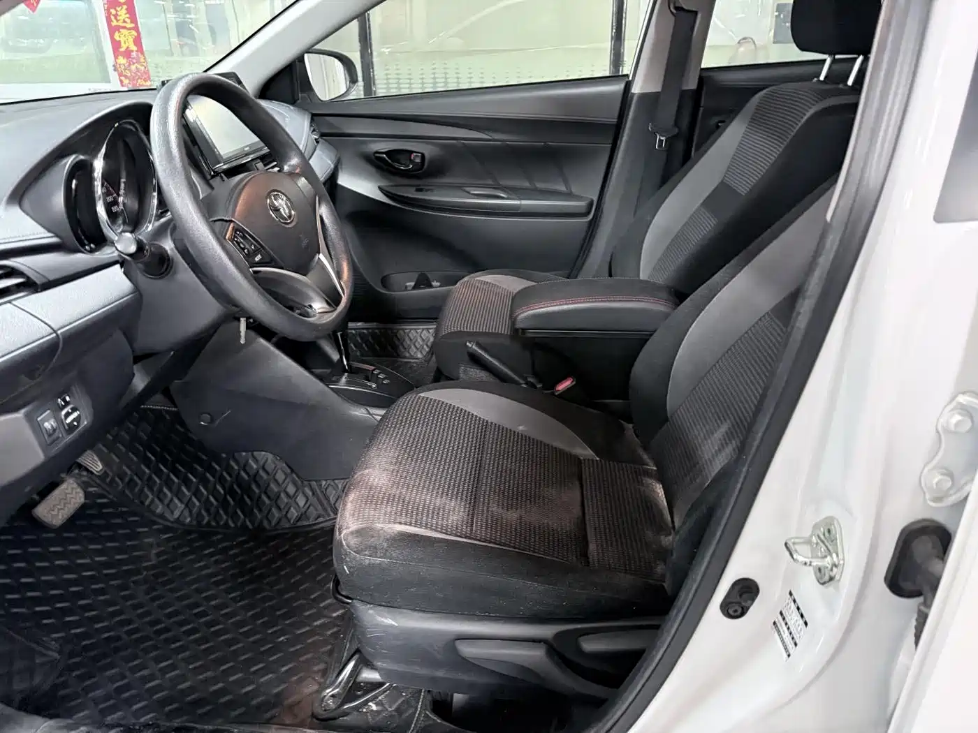 Toyota Vios FS 2021 1.5L CVT Fengchi Edition фото 8