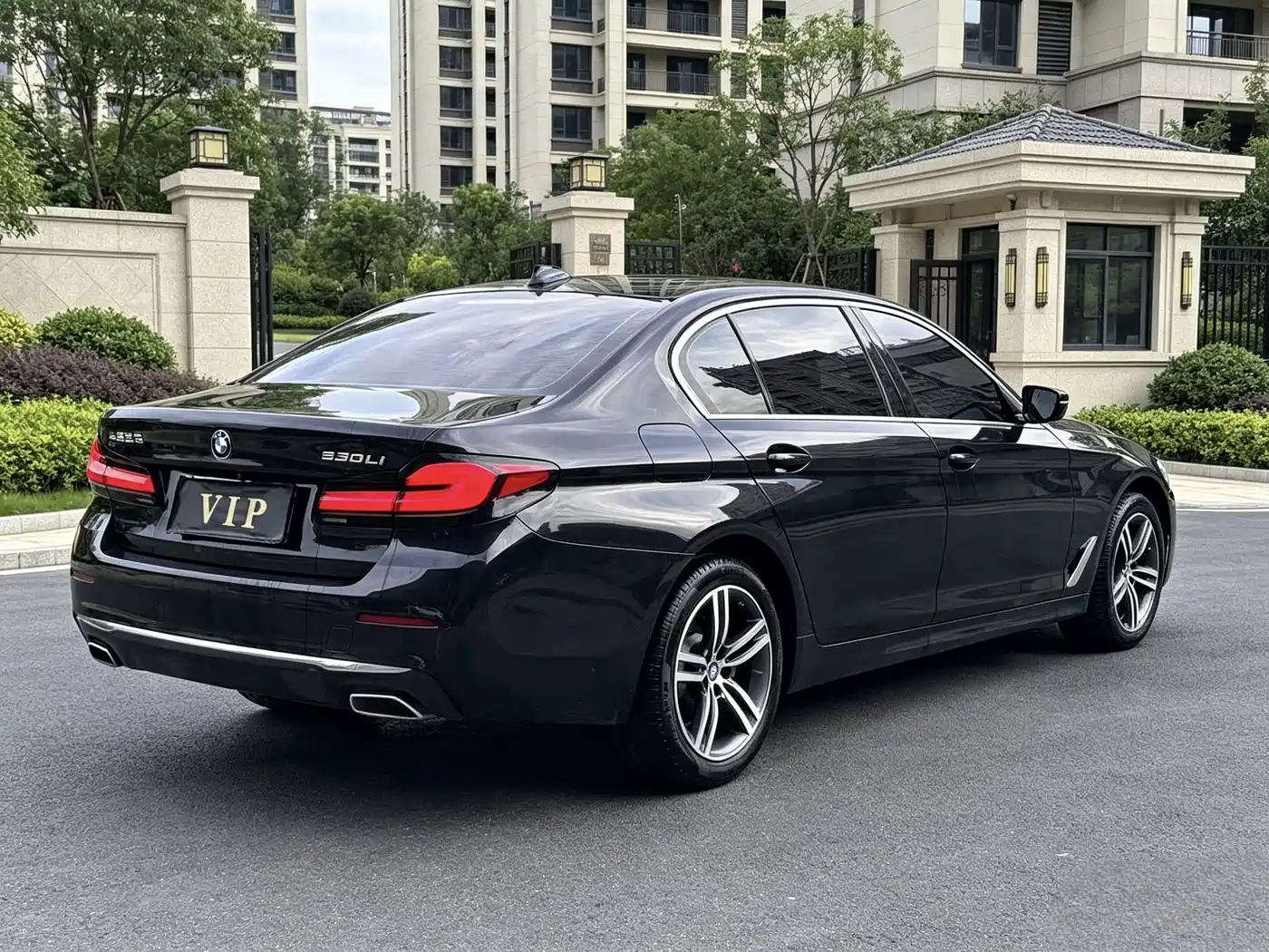 Photo 9 - BMW 5 Series