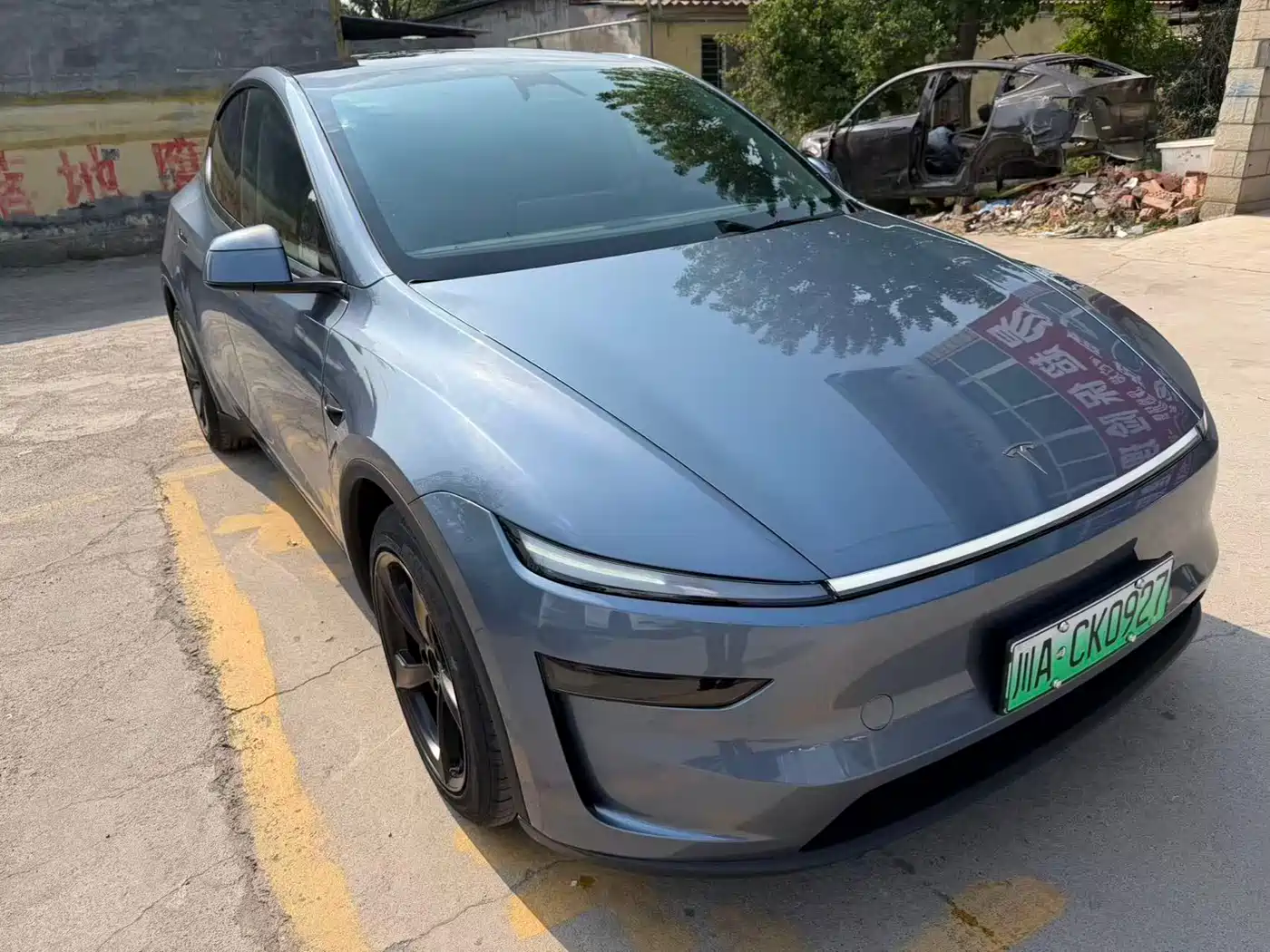 Tesla Model Y 2025 Long Range All-Wheel Drive фото 3