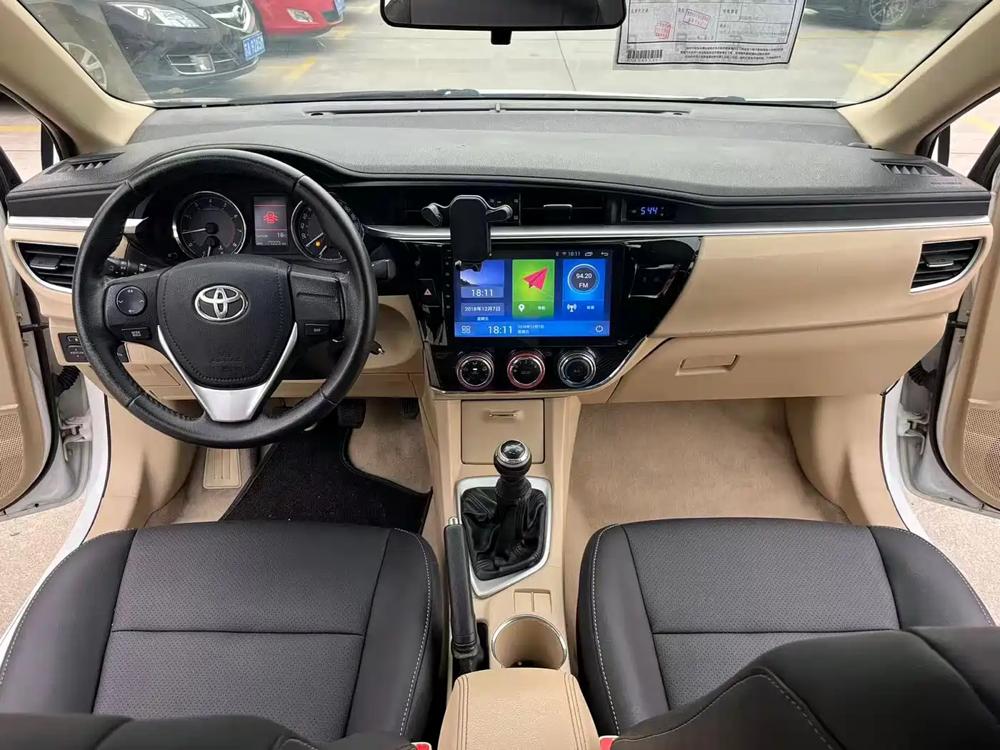 Toyota Corolla 2014 1.6L Manual GL-i Leather Edition фото 5