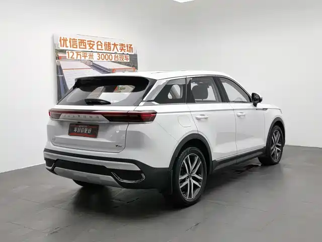 Besturn Bestune T99 2023 2.0T Automatic Prestige — фото 2