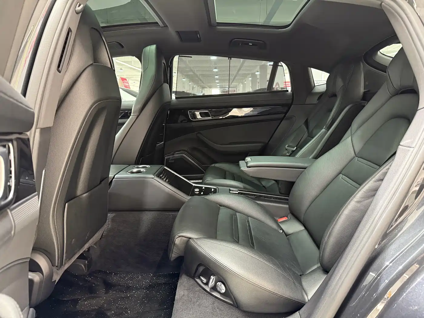Porsche Panamera 2017 Panamera 4 Executive Long Wheelbase 3.0T фото 11
