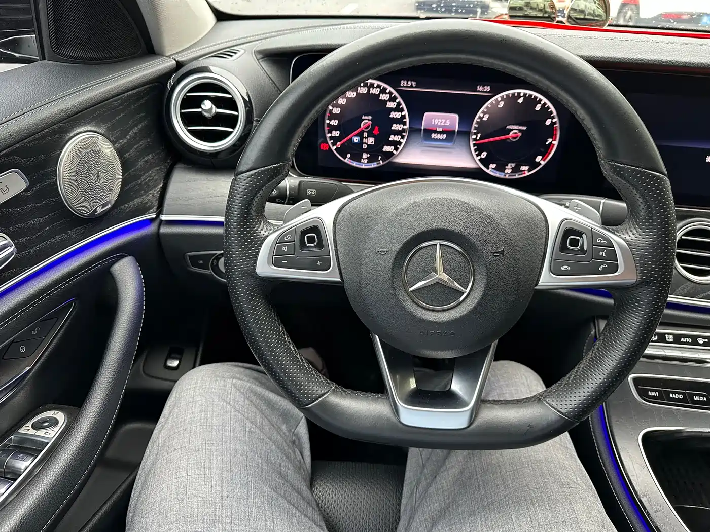 Mercedes-Benz E-Class 2018 Facelift E 300 L Sport Luxury фото 19