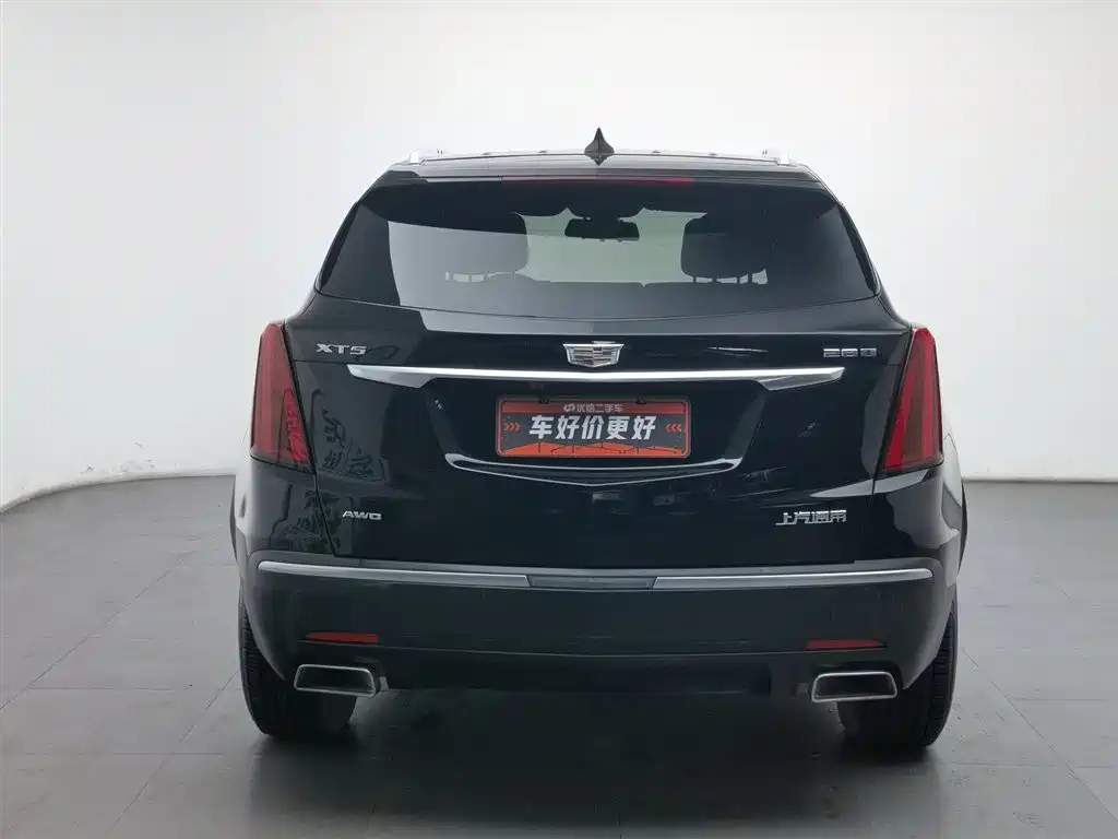 CADILLAC XT5