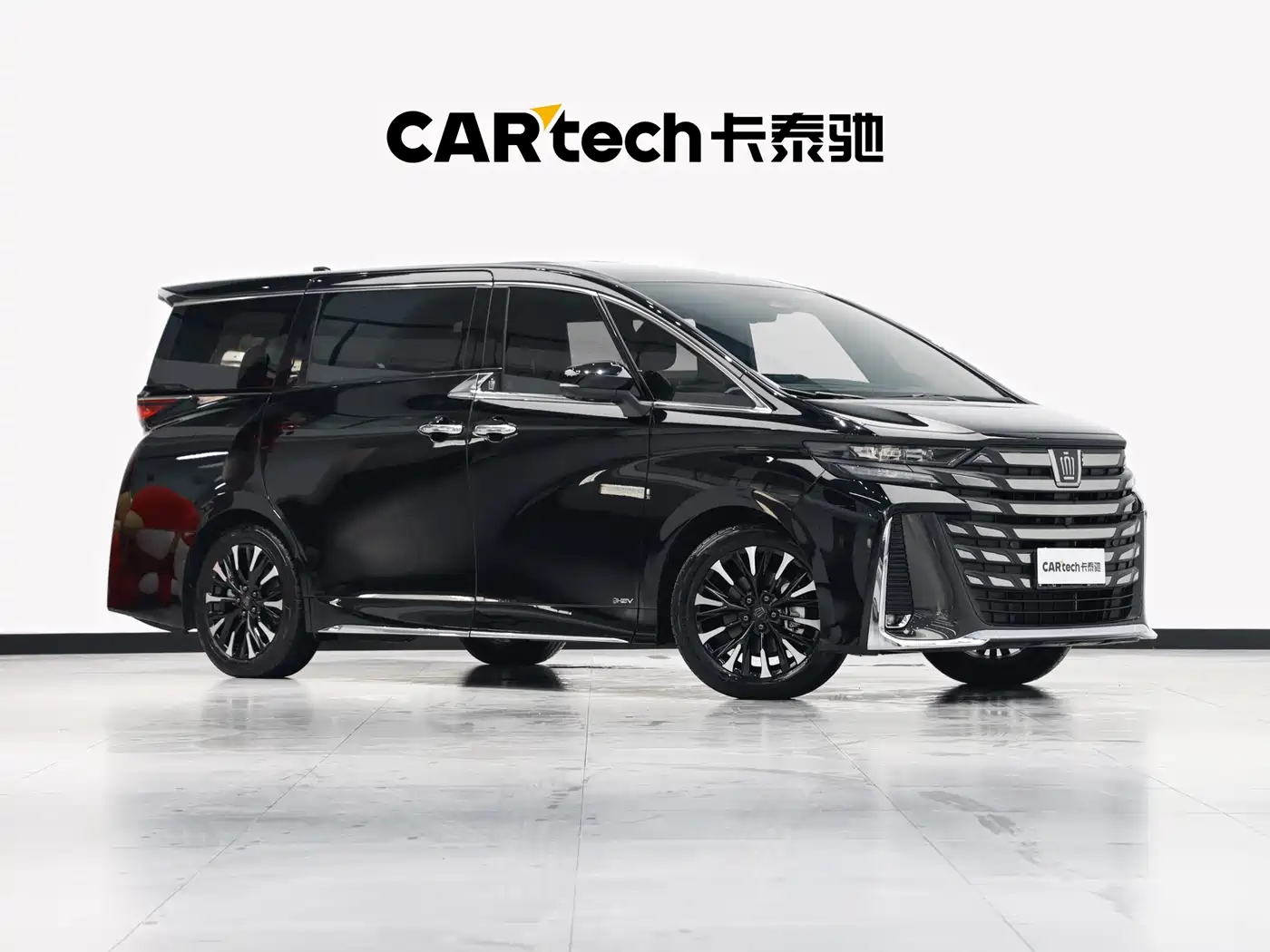 Toyota Vellfire 2024 Crown Hybrid 2.5L Executive Premium Edition фото 2