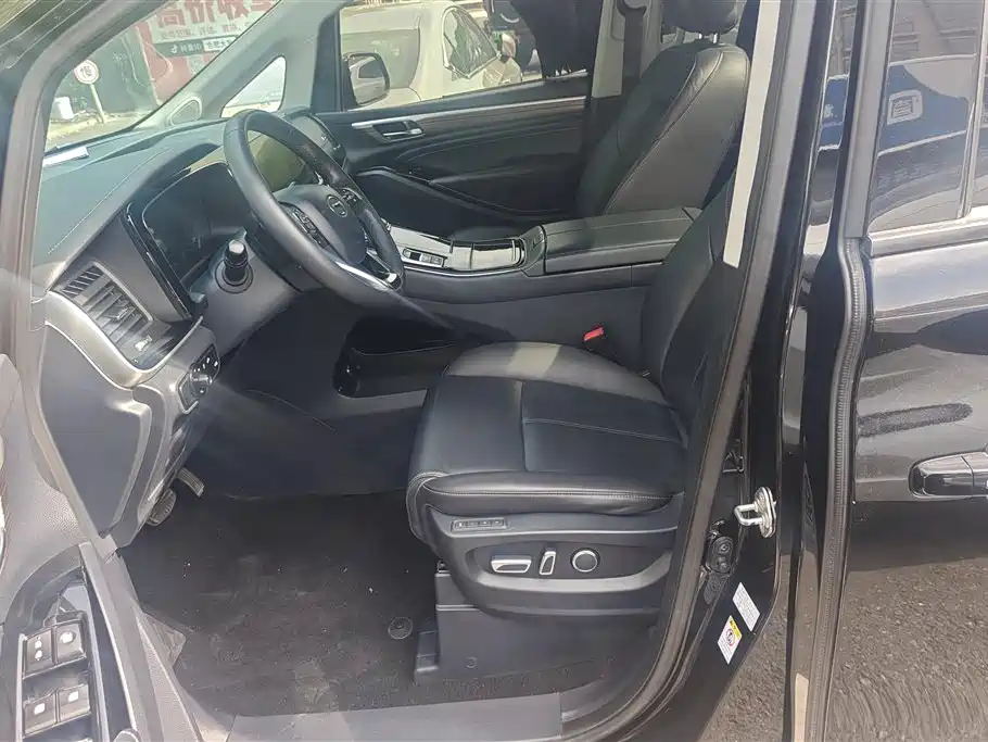 GAC Trumpchi Trumpchi M8 2021 Leading Show Series 390T Ultimate Edition фото 9