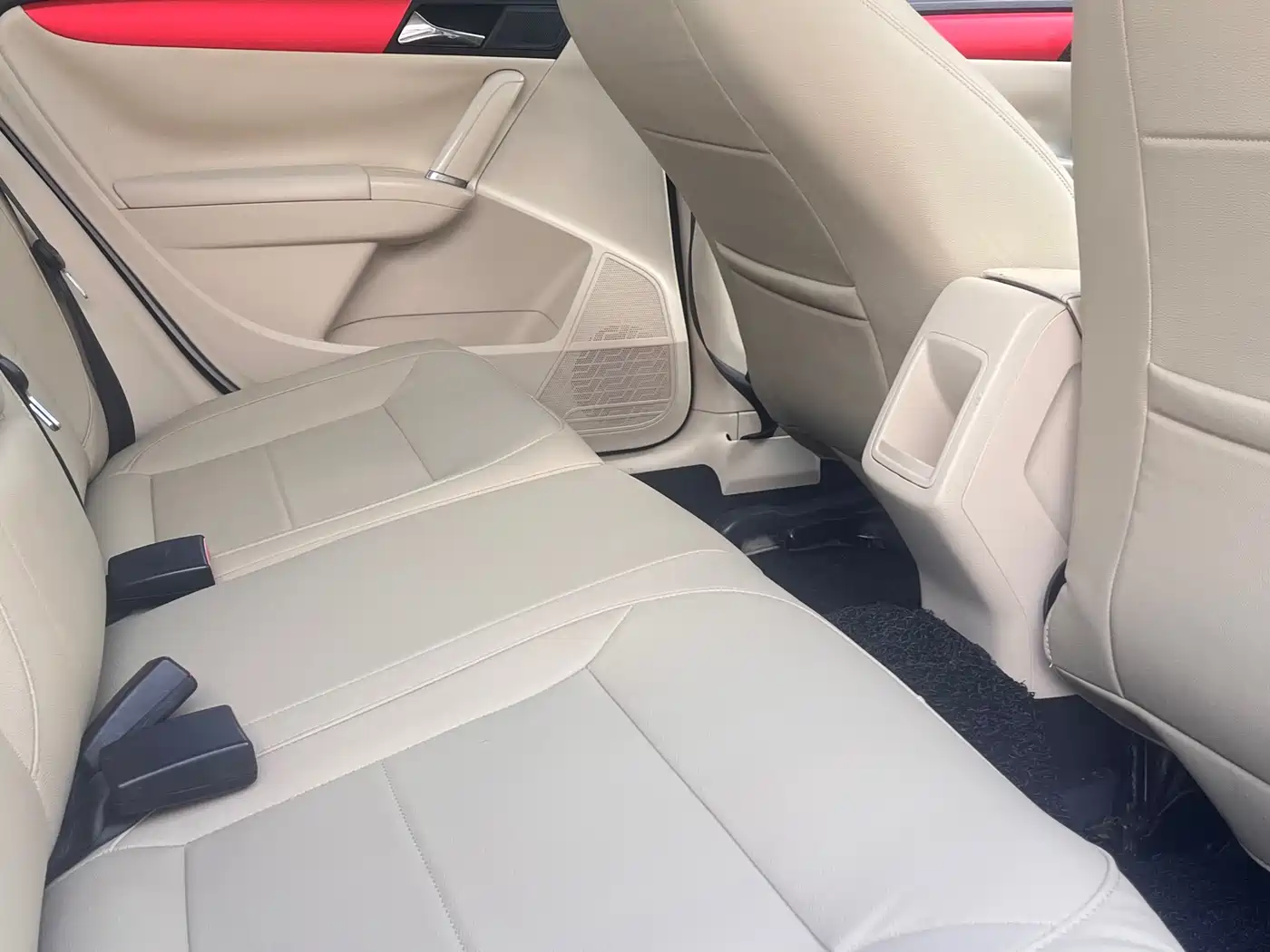 Volkswagen Lavida 2013 Facelift 1.4TSI DSG Comfort фото 13