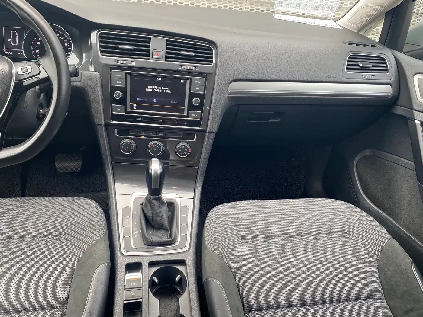 Volkswagen Golf 2018 230TSI Automatic Comfort фото 13