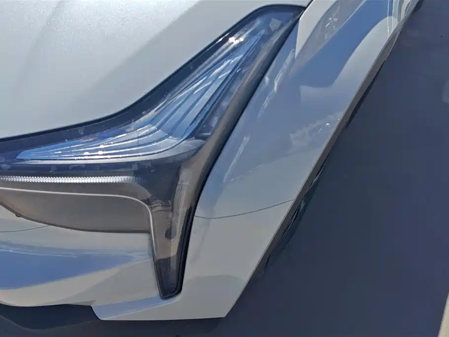 NEZHA AUTOMOBILE NEZHA U