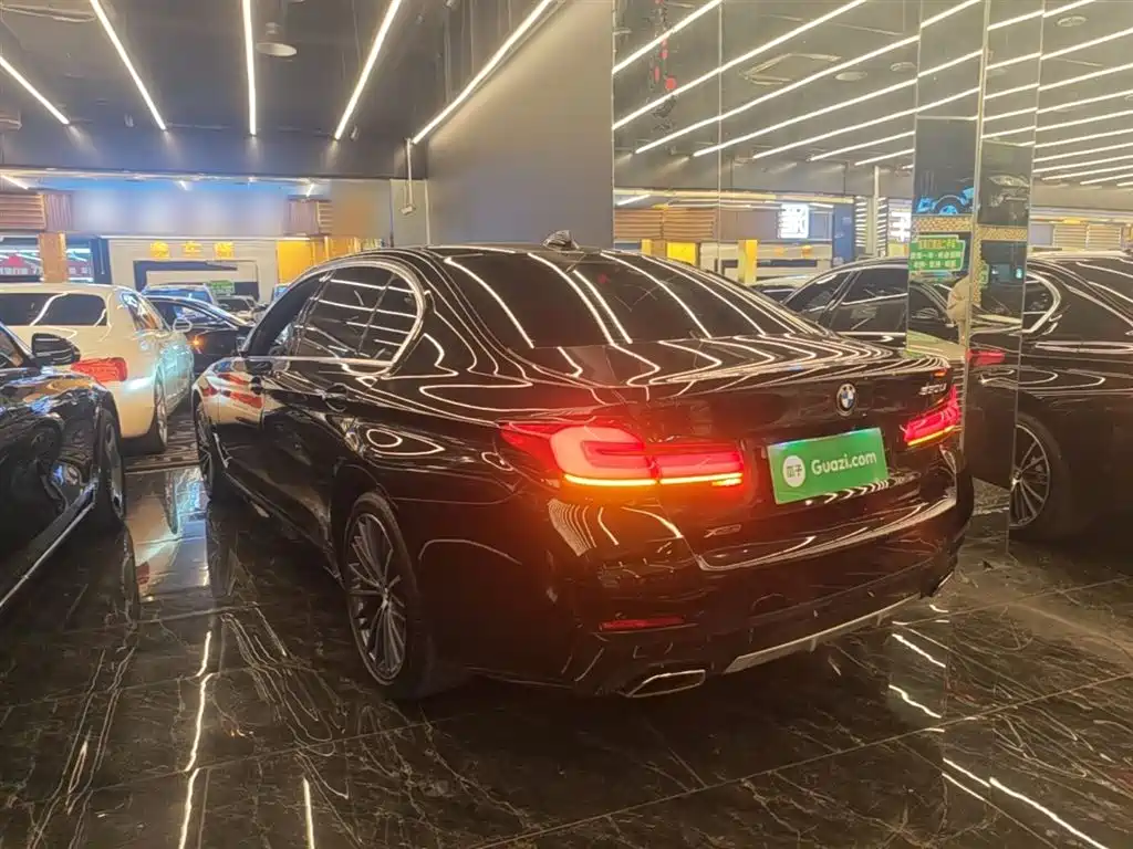 BMW 5 Series 2023 530Li Leading M Sport Package фото 5
