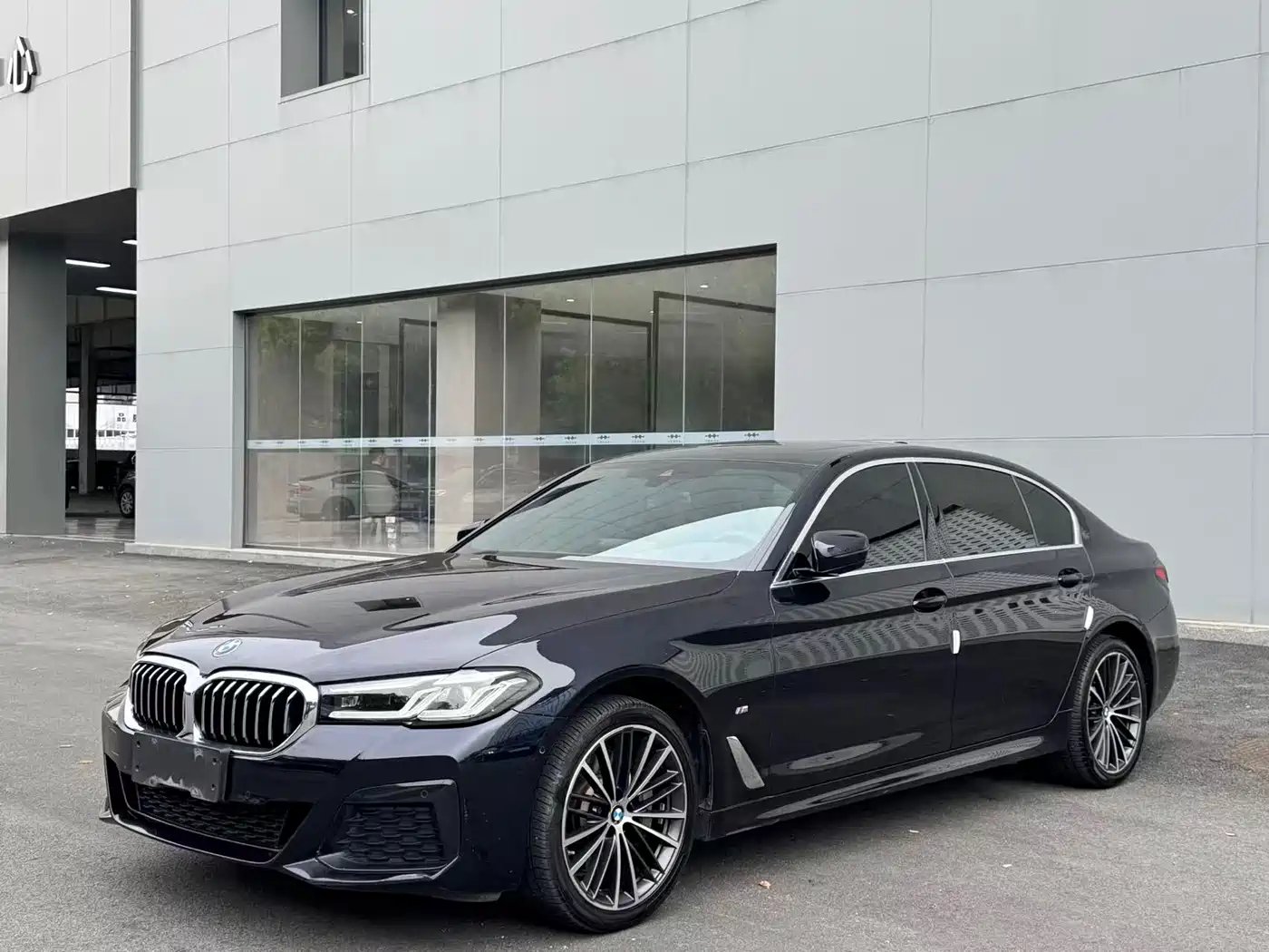 BMW 5-SERIES