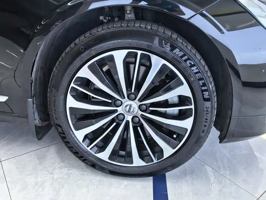 Volvo S90 2025 2025 B5 Zhiyi Luxury Edition