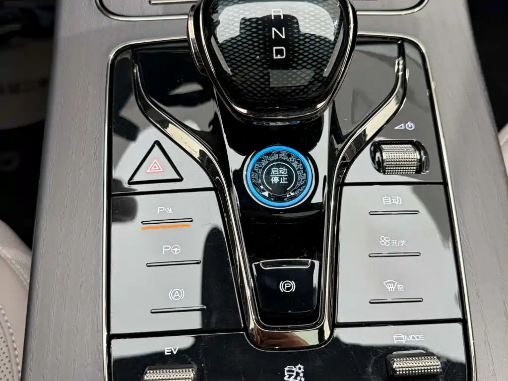 BYD Han 2025 2025 DM-i 125KM LiDAR Smart Driving