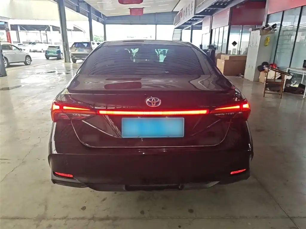 Toyota Avalon 2019 Hybrid 2.5L Luxury Edition China VI фото 6