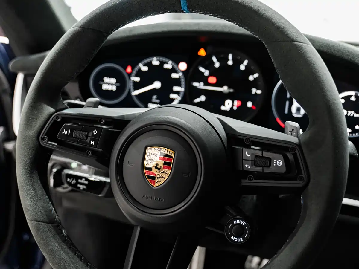 Porsche 911 2023 Dakar 3.0T фото 31