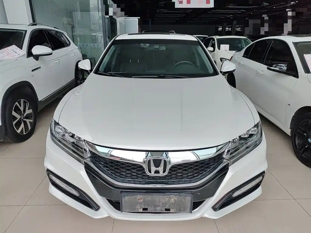 Honda Spirior 2015 2015 2.0L Premium Edition