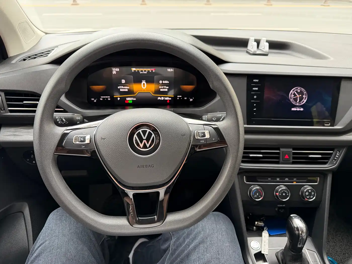 Volkswagen Tharu 2022 280TSI 2WD Trend фото 9