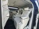 Фото 23 - Volvo EM90