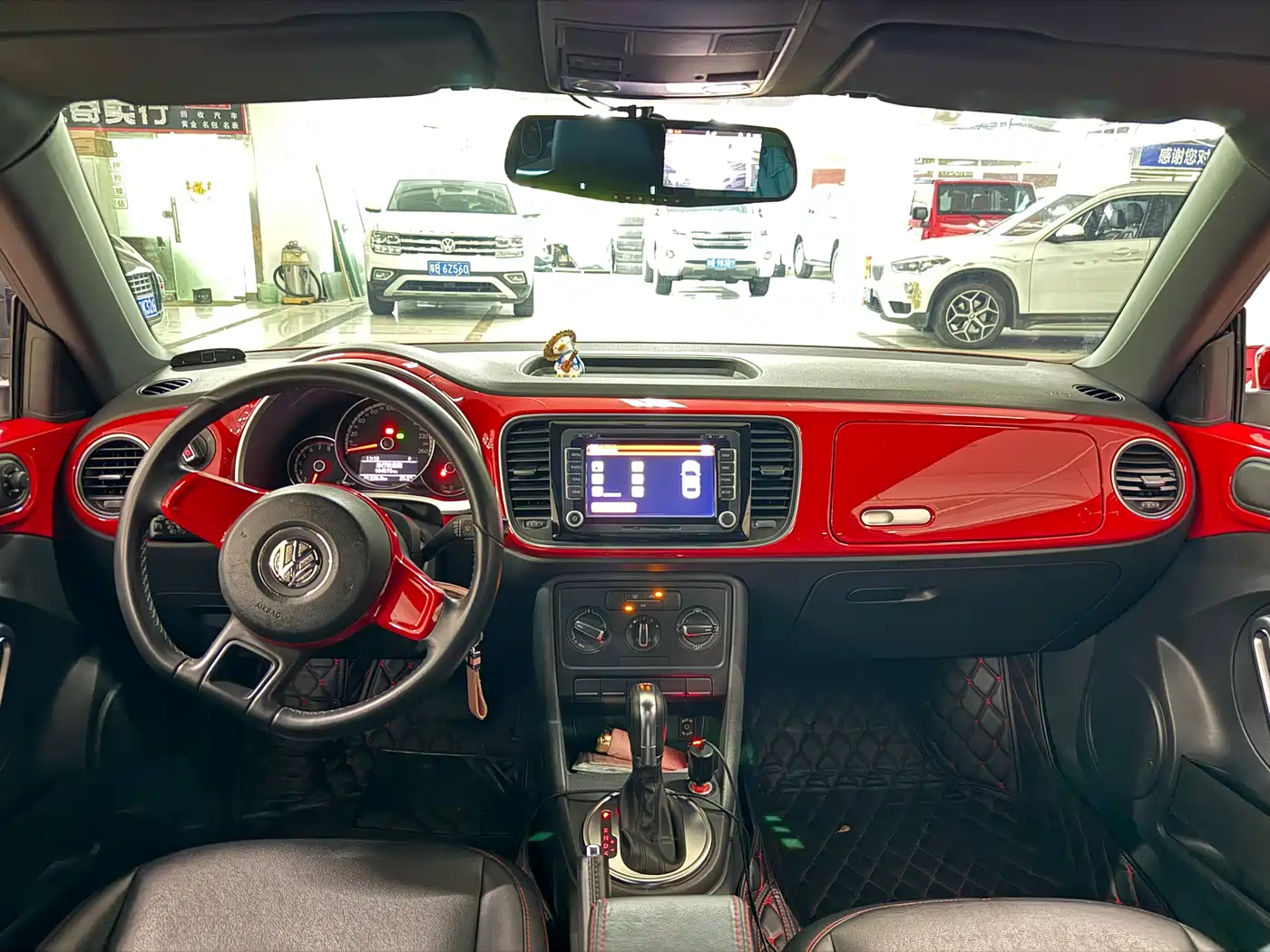 Volkswagen Beetle 2014 1.2TSI Fashion Edition фото 11