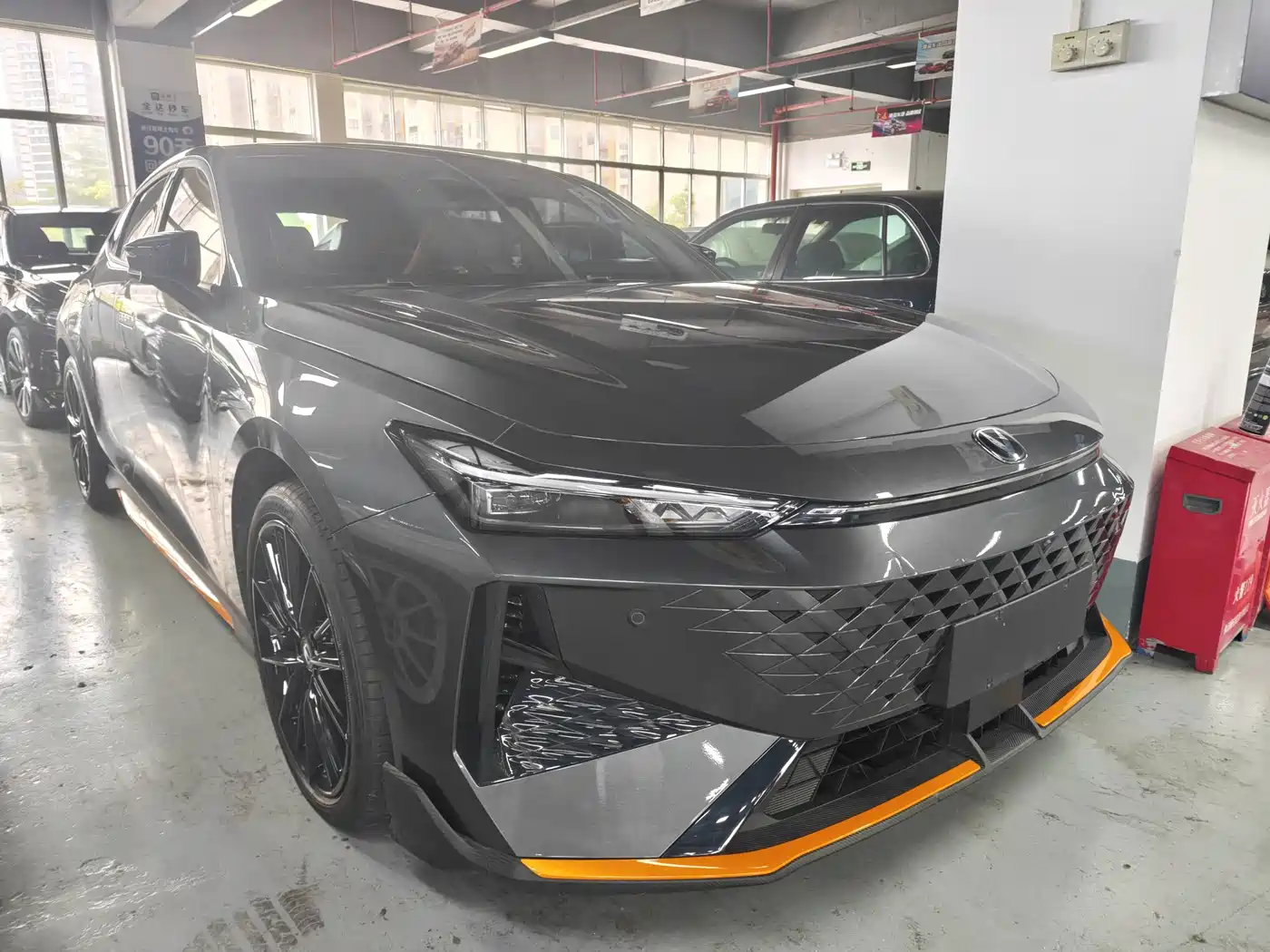 Changan UNI-V 2025 2024 1.5T Deluxe Sport