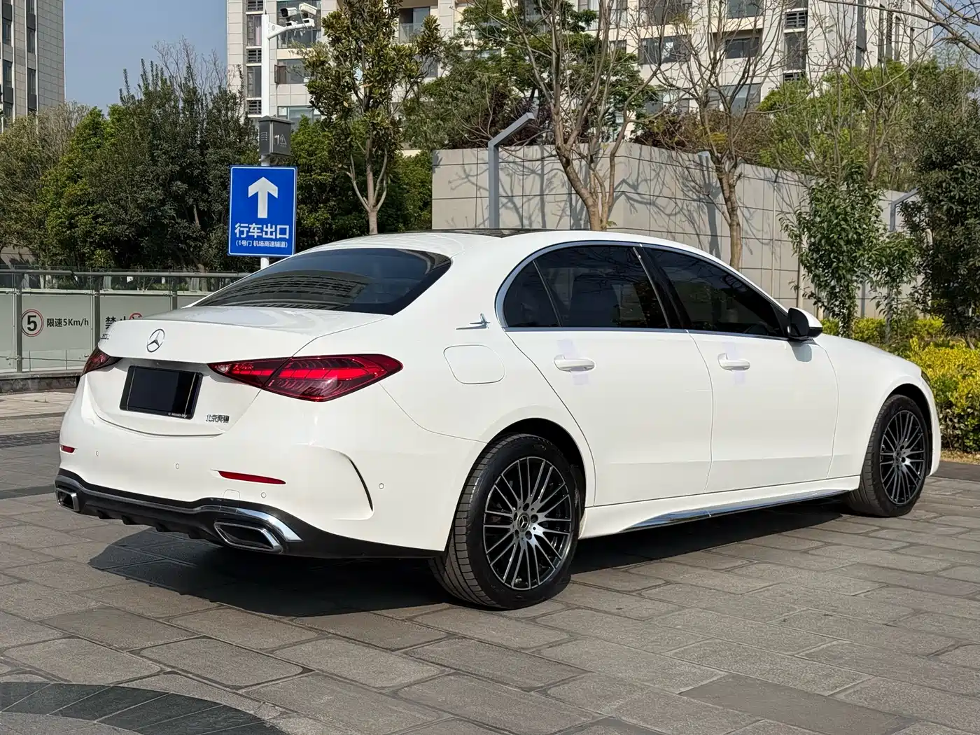 MERCEDES-BENZ C CLASS