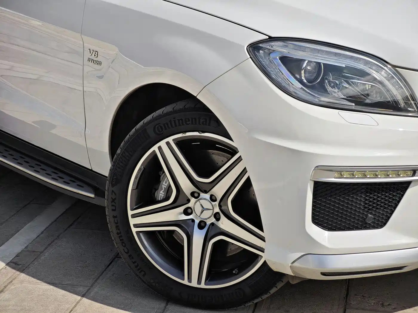 Mercedes-Benz M-Class AMG 2012 AMG ML 63 фото 7