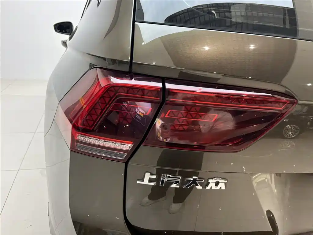 Volkswagen Tiguan L 2017 330TSI Automatic 2WD Flagship Edition фото 7