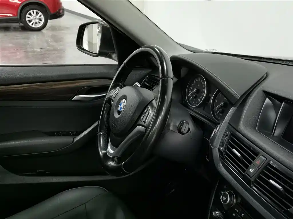 BMW X1 2014 xDrive20i X Design Package фото 22