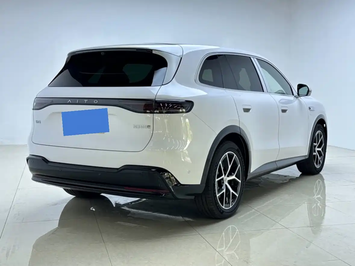 AITO Wenjie AITO M6 2026