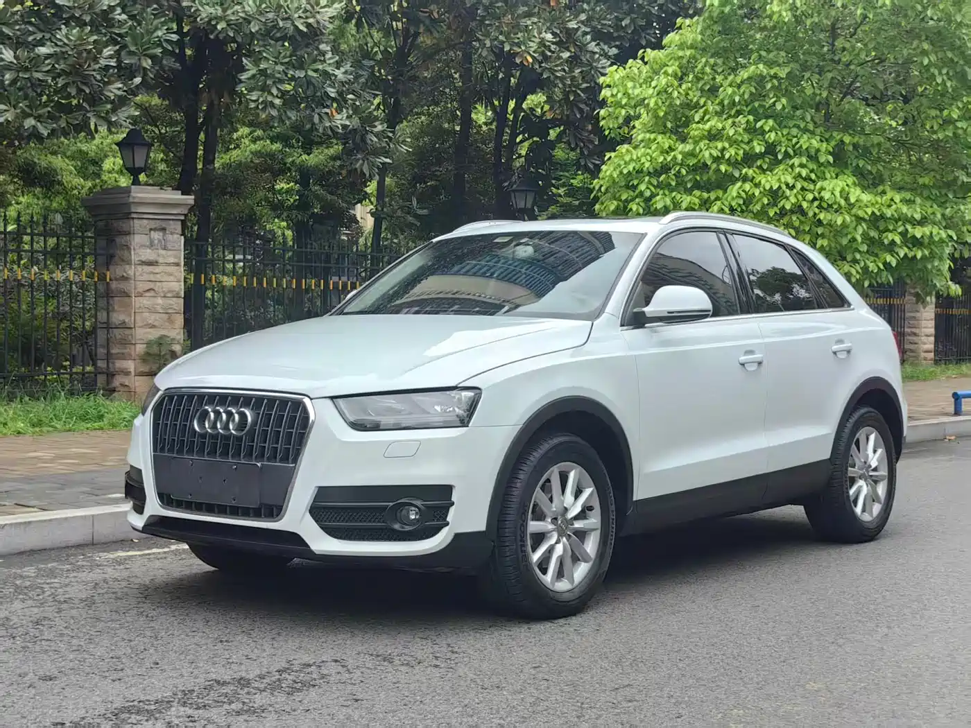 Audi Q3 2015 35 TFSI Millionth Anniversary Intelligent Leader