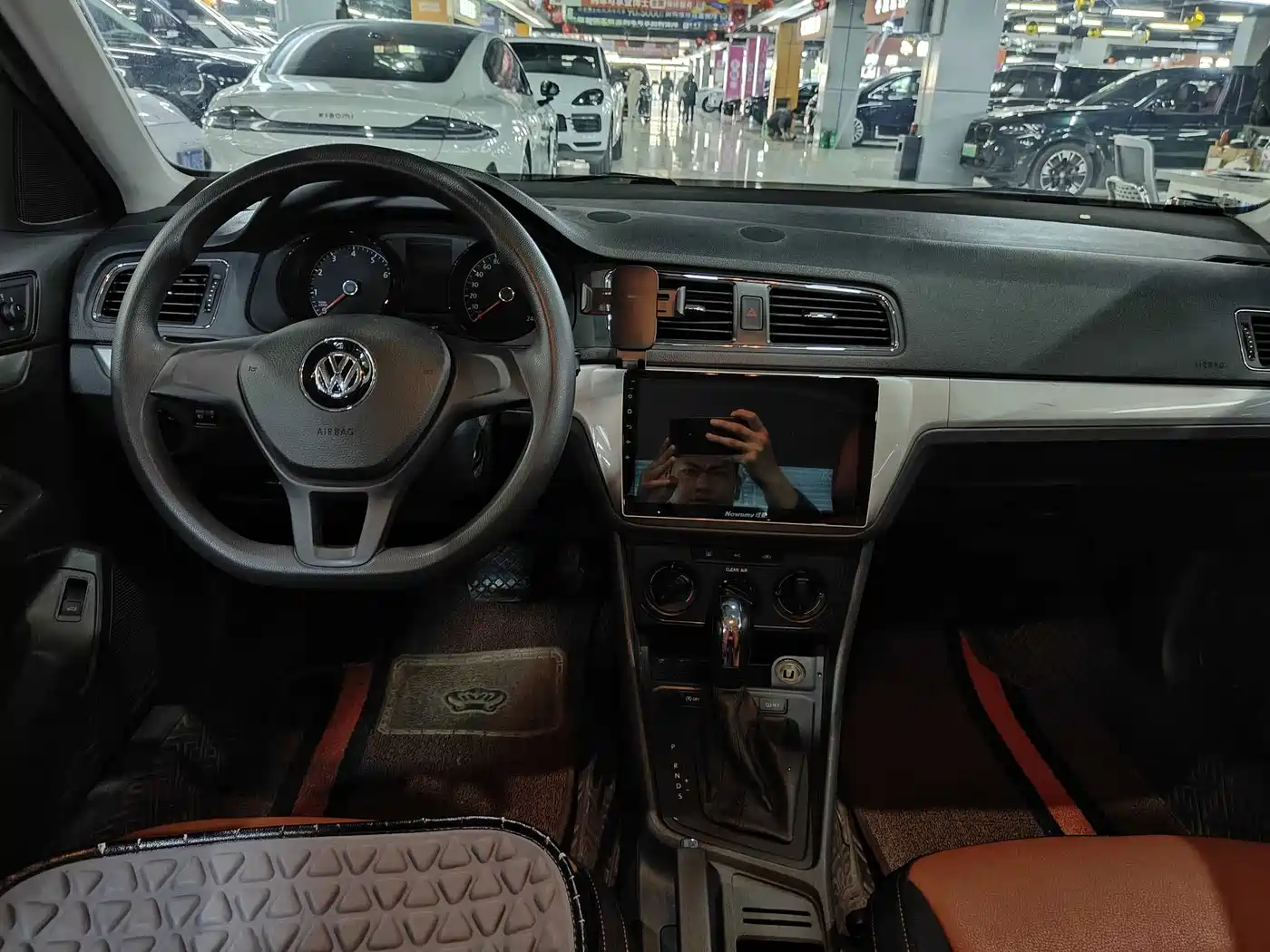 Volkswagen Lavida 2018 Classic 1.5L Automatic Trend China VI фото 6