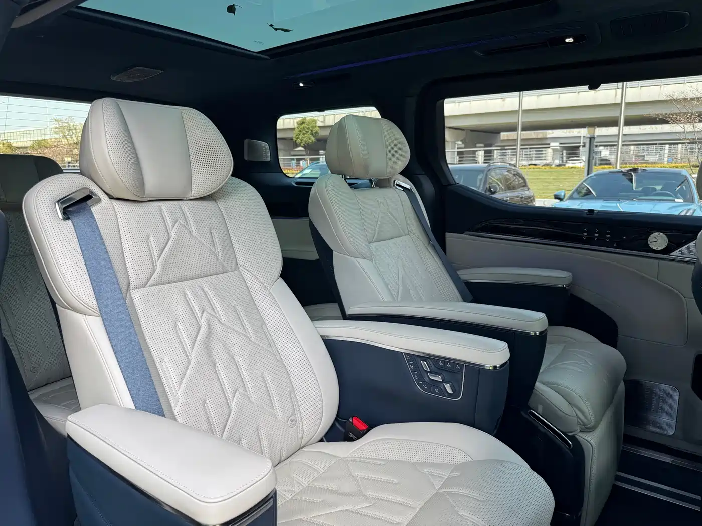 ZEEKR EXTREME KRYPTON 009