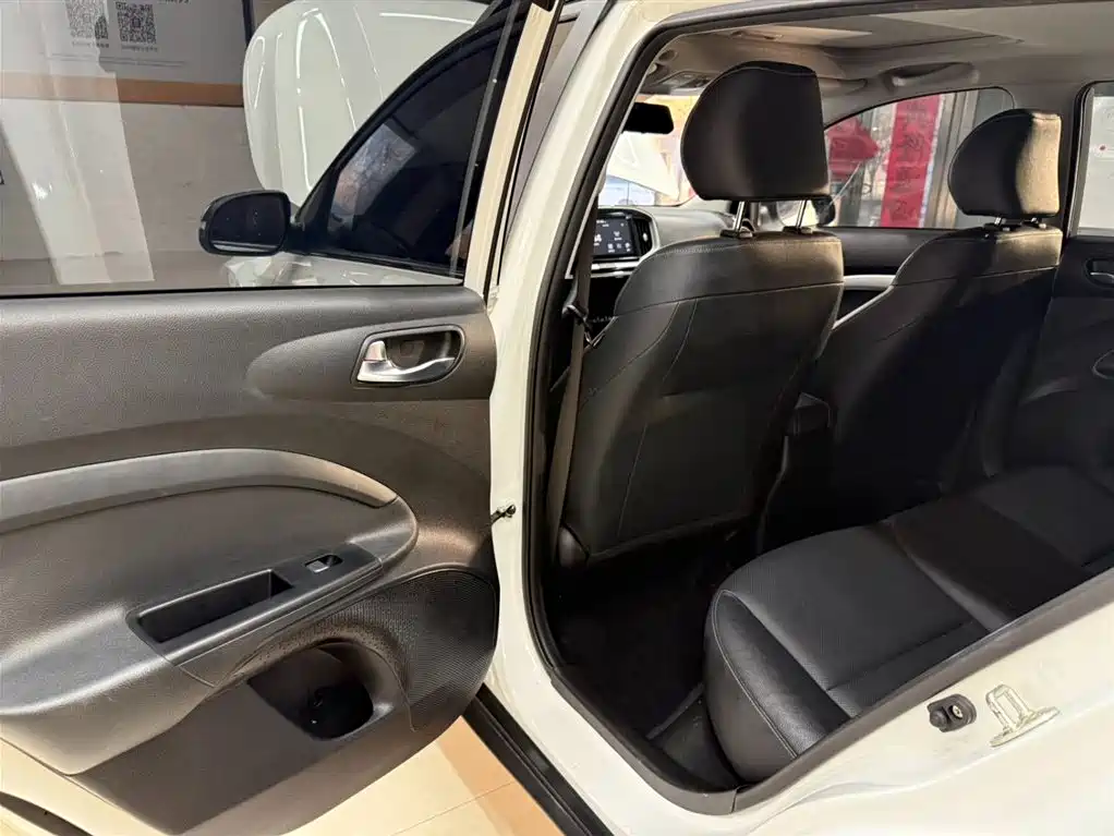 Kia KX1 2021 1.4L CVT Fun Sunroof Version фото 15